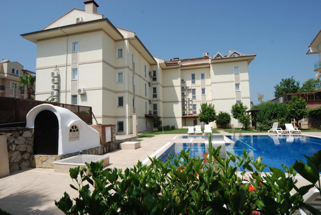 Saros Apartments Calis Beach フェティエ エクステリア 写真