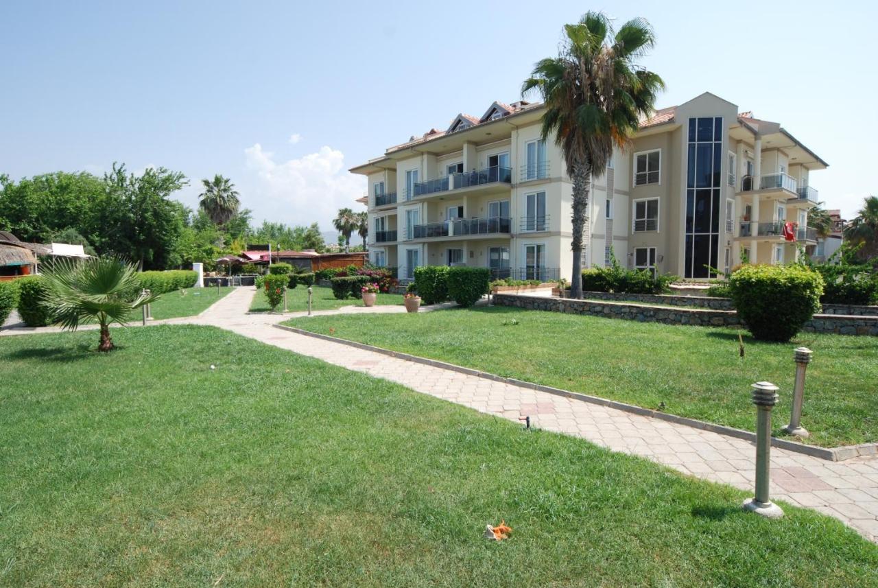 Saros Apartments Calis Beach フェティエ エクステリア 写真