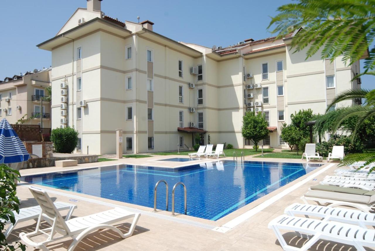 Saros Apartments Calis Beach フェティエ エクステリア 写真