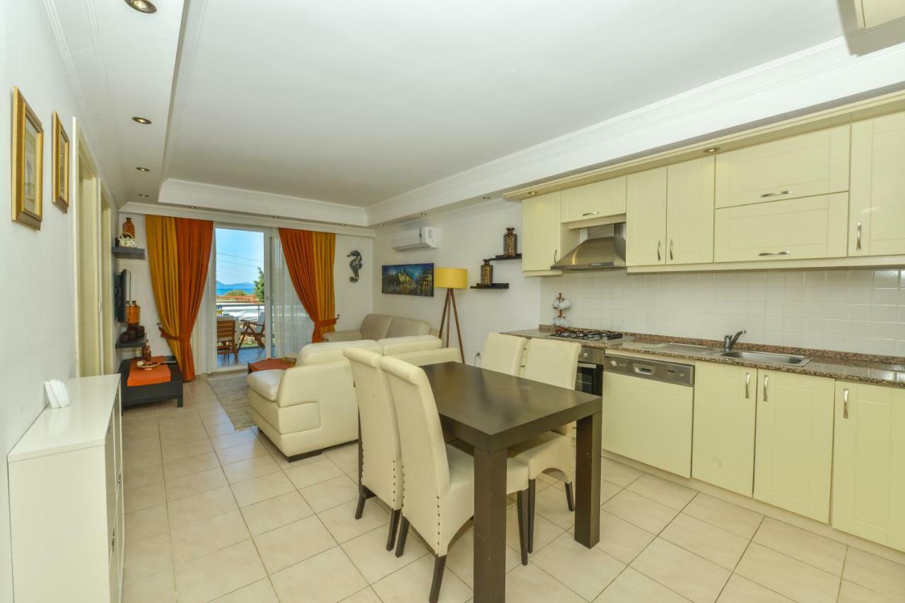 Saros Apartments Calis Beach フェティエ エクステリア 写真